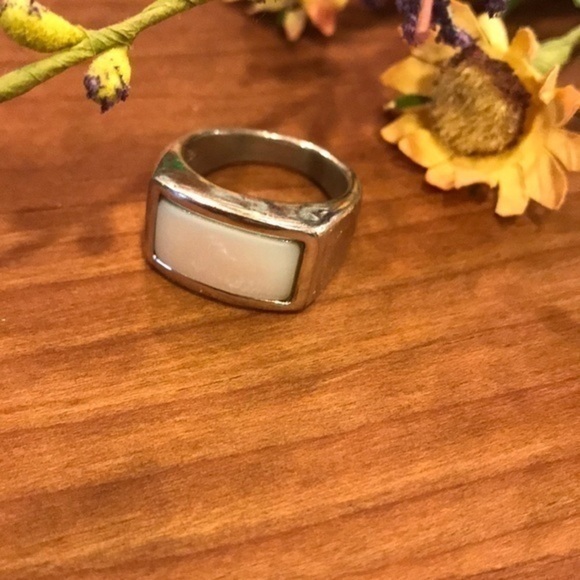 Rectangular white silver Ring size 7 - Picture 2 of 10